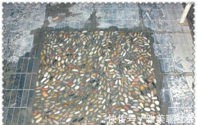 石子|老公在淋浴间铺鹅卵石,就为了给脚底按摩,完工后我愣住了!