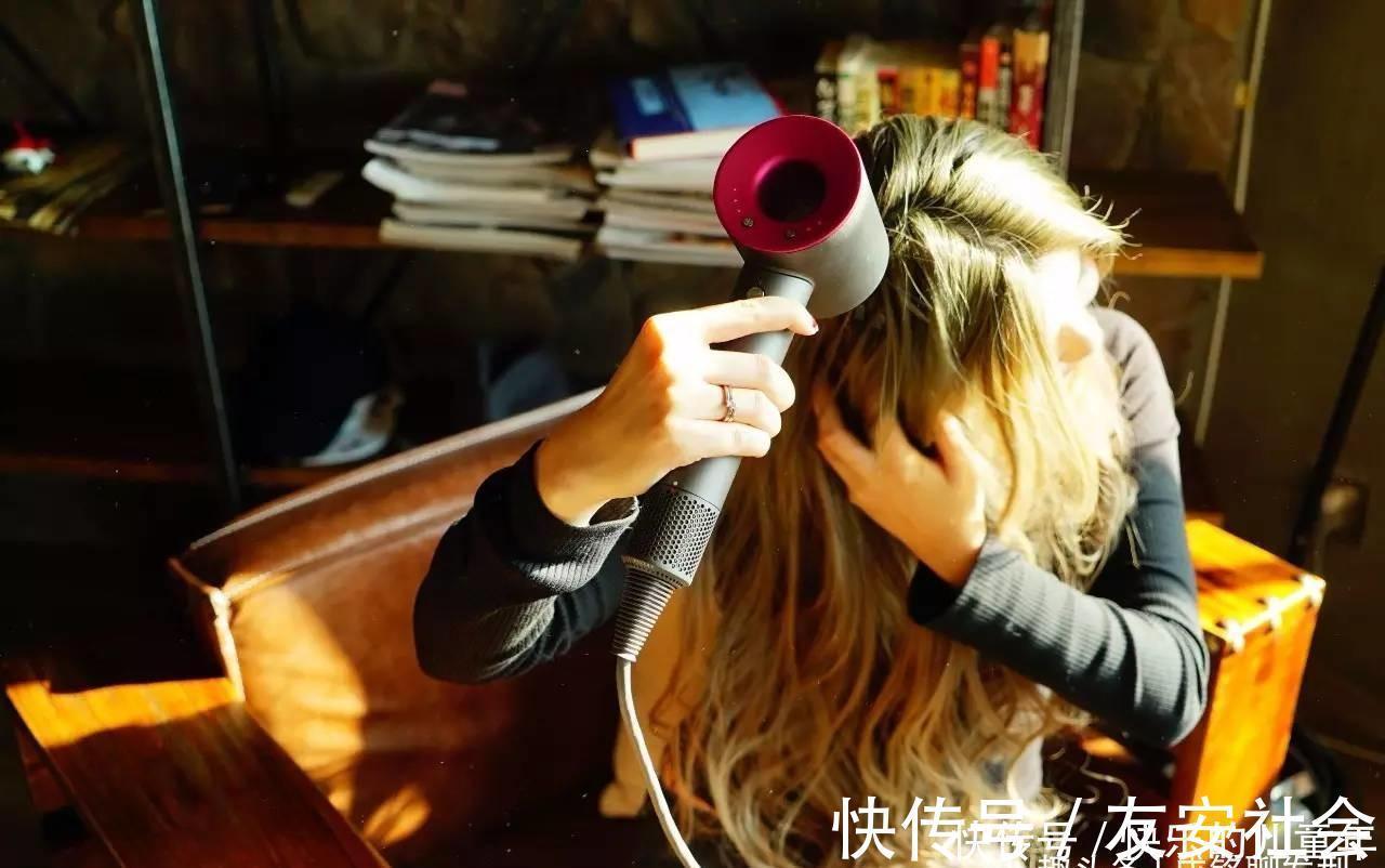 干发|烫头发每天早上怎么打理？学会湿发、干发和半干造型，简单又实用