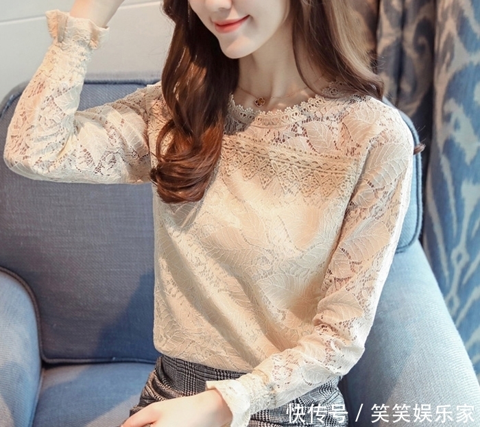 入春后穿这小衫,遮肉显瘦,很有气质和女人味,谁穿谁美