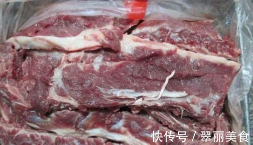 放水|解冻猪肉,别直接放水里泡!教你4招,快速解冻跟新鲜肉一样好吃