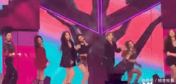 塑料姐妹花实锤?赵小棠为替虞书欣说话,公然内涵队友心机