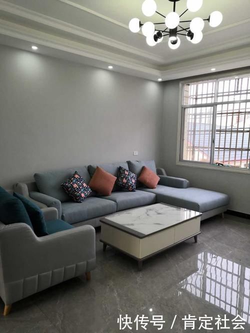 卧室|126平新房只花13万全部搞定,进门鞋柜给满分,卧室星星帘最美