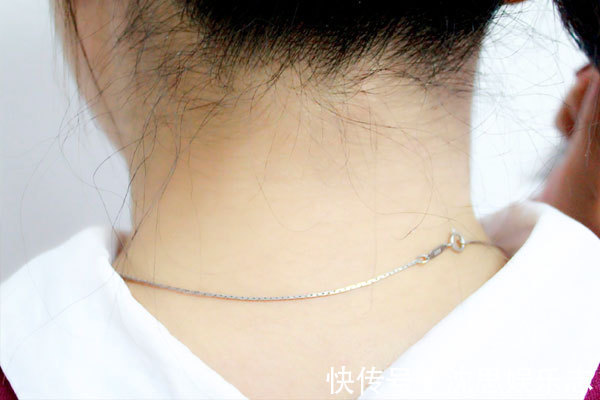 用力过猛|夫妻亲热时，尽量别吻此处，别拿另一半身体开玩笑