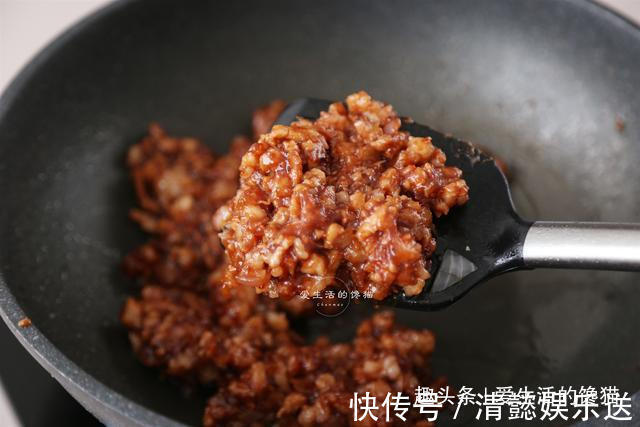 叉烧酱|做包子不要只会加酵母，多加一样，包子白又胖，冷了也不发硬