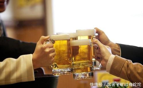 正常值|转告父母：血管黏稠，1种“零嘴”经常吃，打扫血管，降低胆固醇