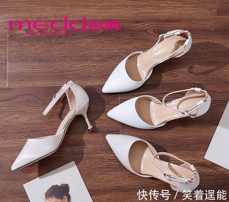 凉鞋 今年年人气最高的6双一字扣凉鞋,一起来露出美脚趾,女人味十足!