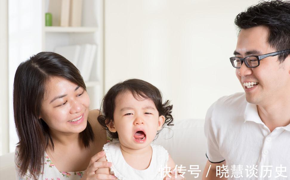 孩子|为什么孩子被你打了,还哭着要你抱?原因由我这个成年人告诉你