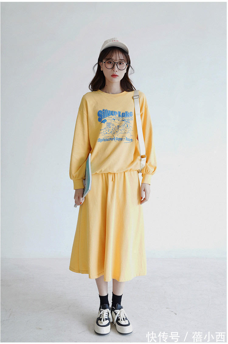 搭配|被这样的套装征服!一键解决上下搭配,让你秋季出行没穿搭烦恼