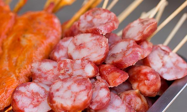致癌物|香肠、腊肉都属于加工肉,真的会致癌吗?实在是想吃怎么办?