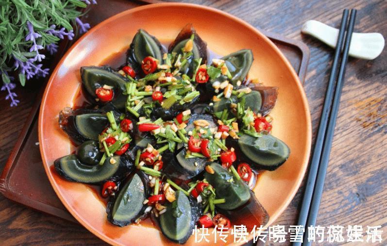 混合调味料|凉拌皮蛋,只用生抽和醋不好吃!教您多加4个料,皮蛋不涩不腥气