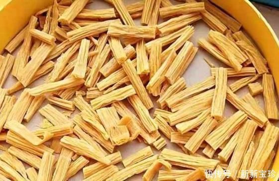 干腐竹别直接用清水泡,饭店用的“小窍门”,简单快速还更筋道了
