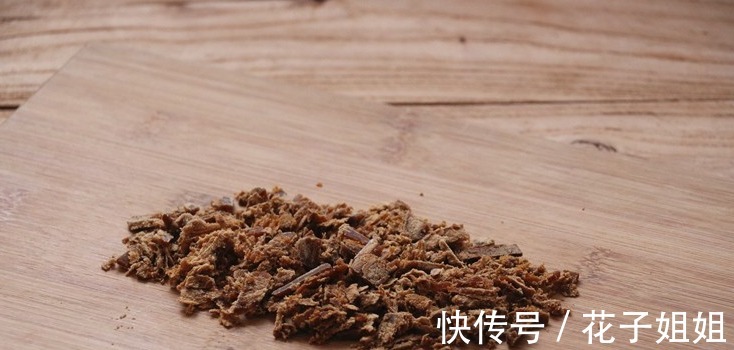 红糖|80岁奶奶常吃黑芝麻，家常做法，营养美味又简单，越吃越精神！