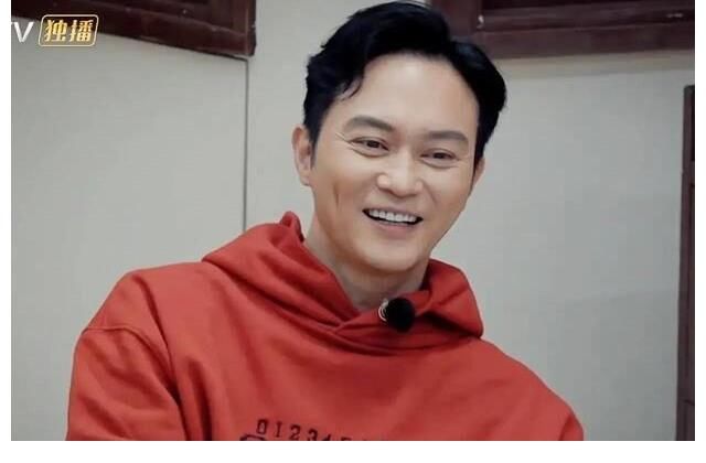 51岁的林晓峰，又给港台艺人们上了一课