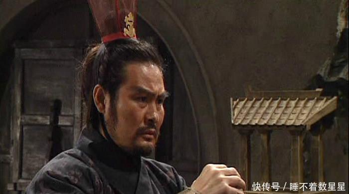 角色|此人是三国狠角色,稳居前三,两次救了曹操的命,最终被坑死!