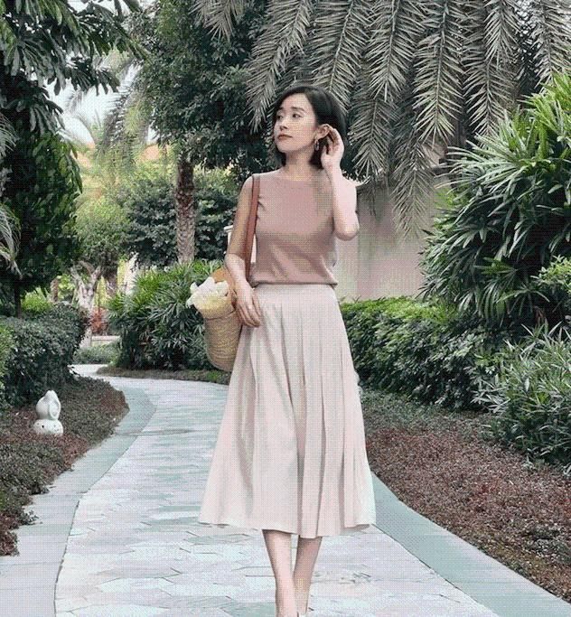 女人|40岁女人的夏季穿搭：不装嫩也不显老