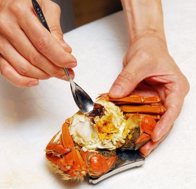 脑膜炎|吃蟹吃出脑膜炎!医生:除了隔夜螃蟹,这2种螃蟹再好吃也要扔掉