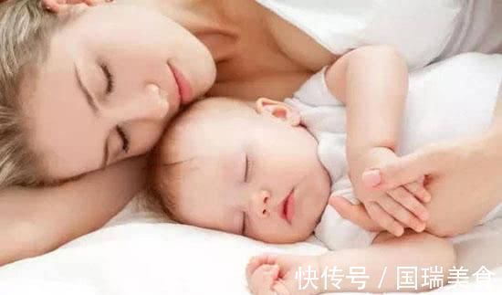 颈部|婴儿睡觉需要枕头吗？宝宝有个好头型，做好这7点比定型枕更重要