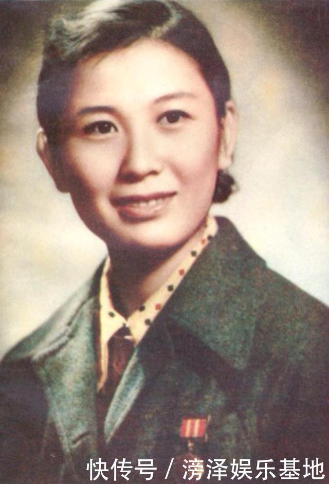 黄梅戏皇后严凤英的三段爱情故事,未婚生子也毫不在乎