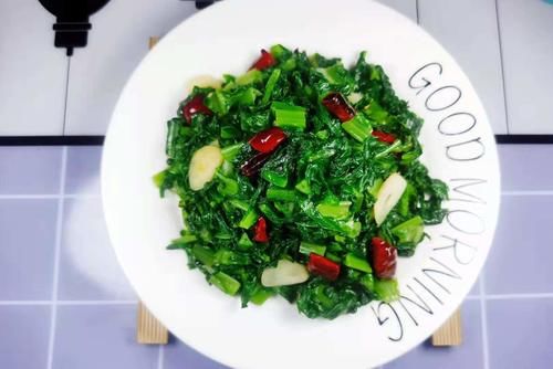 菜市场这食材没人要，如今懂吃的人很少，5毛钱买一袋，脆爽可口