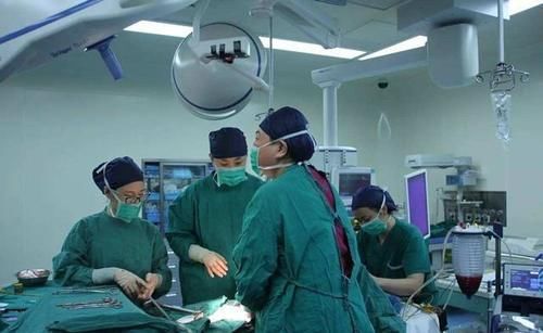 实施|女性什么时间做剖腹产手术最好?可能医生不会明说,别不在意?