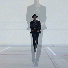 t恤|黑人时尚模特走红网络，复古时尚风引人注目，还获评最佳着装奖