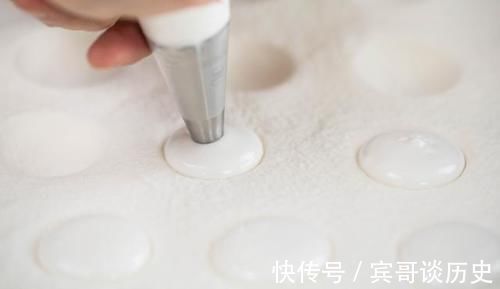 棉花|棉花糖可以自己在家做，1个鸡蛋做一盘，没有添加剂，吃得放心