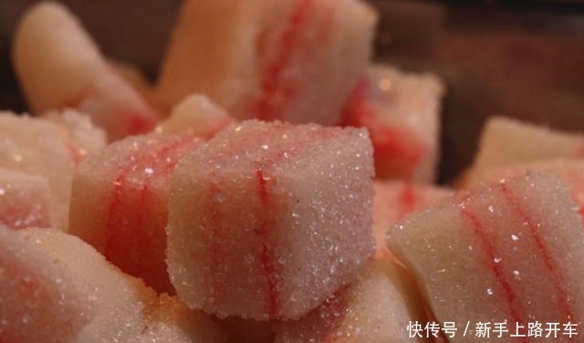 陆良年货街的美食 凭“颜值”就能征服你!