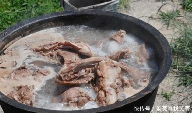 冷要|冬天,猪肉靠边站,来一锅“煮羊肉”,鲜香御寒,天冷要多吃