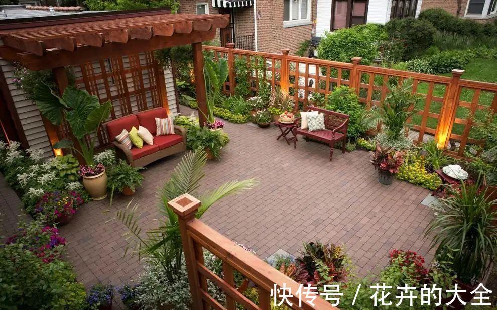 树木|头次见这种庭院,有花草树木、鱼塘、泳池、凉亭,真让人羡慕不已