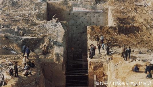 金缕玉衣|汉朝古墓被盗,盗墓贼却留下绝世国宝,专家惊呼有眼无珠