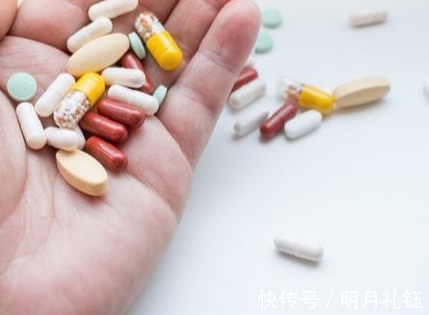 脑出血|53岁男子突发脑溢血,抢救后仍偏瘫,妻子3件小事酿成大祸