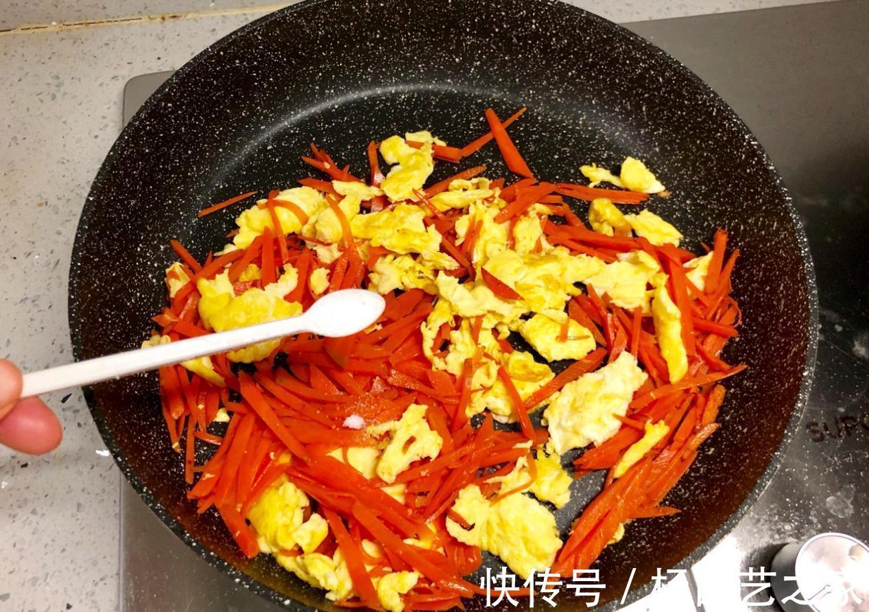 早餐|快手又好吃的胡萝卜卷饼，10分钟就做好，早餐的好选择