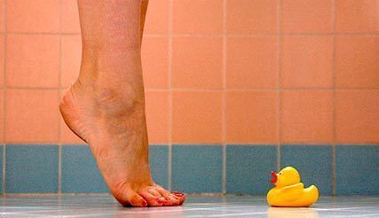 疾病|每天踮脚尖走路一分钟,可以赶走几大疾病,每个人都可以学