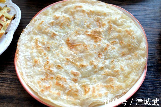 1家4口人,早餐准备了9种美食,妈妈忙活了40分钟,看看怎么样