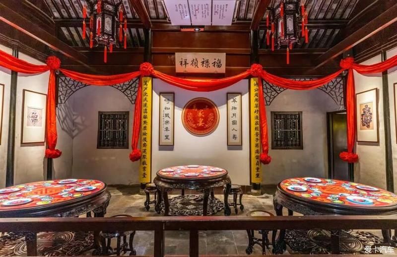 老年|走进富有年味的周庄