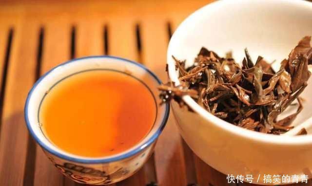 应该喝绿茶还是红茶哪种茶对血管最好营养师告诉你背后原因