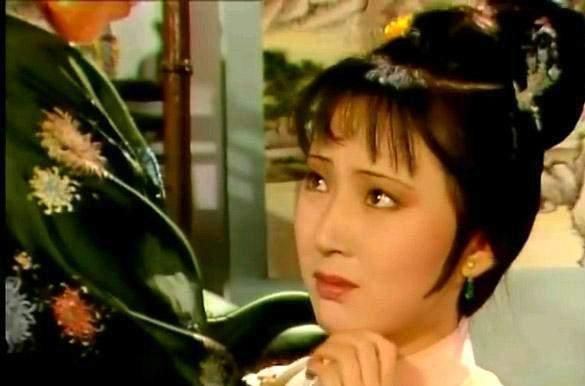 《红豆曲》:贾宝玉唱给无数像林黛玉那样的薄命女子