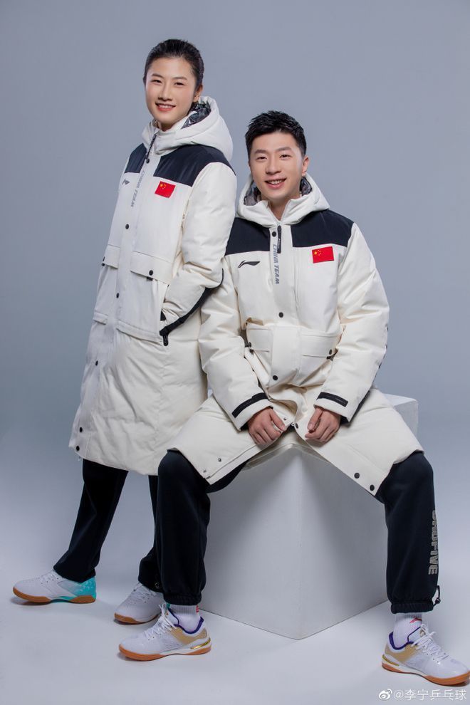 乒乓球|國乒隊長真養(yǎng)眼！馬龍丁寧同框寫真上線 有別于乒乓球賽場上的風采！