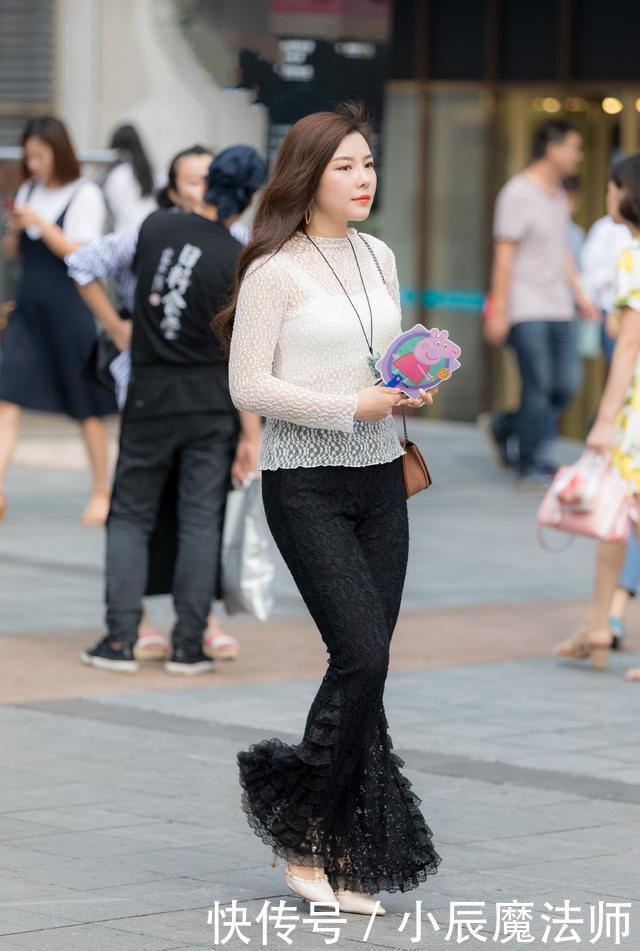 要成为我们喜欢的微胖小姐姐,这些时髦性感的搭配,必须早知道