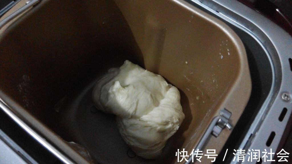 面皮|在家做热狗面包，好吃美味，营养均衡