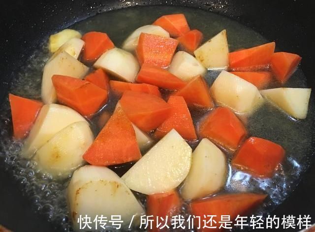 炸土豆|这才是土豆最过瘾的吃法，鲜香美味一口一个真好吃，做法还简单