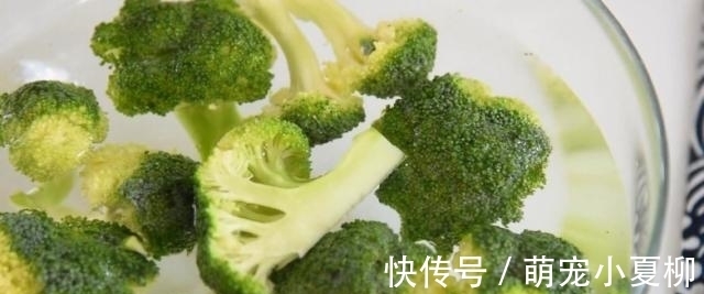 大厨|蚝油是一开始就放，还是最后放？大厨：放对了鲜十倍！难怪不好吃