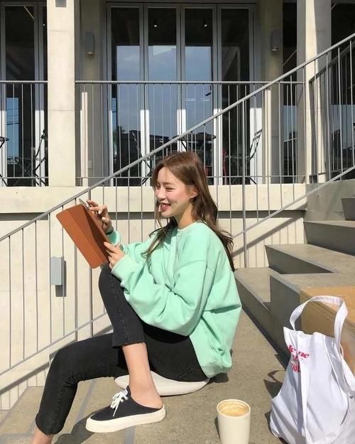 过了立春，脱了厚衣服，早春穿什么最合时宜？