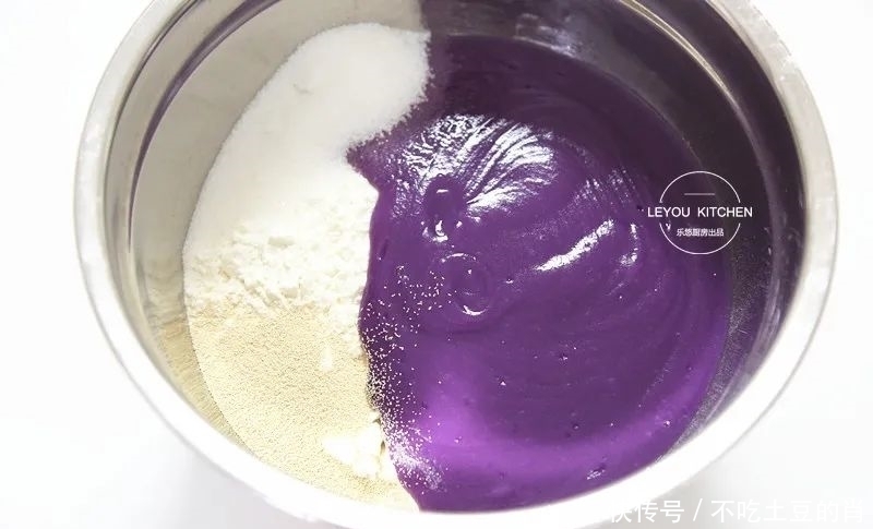 不用|不用揉面,搅搅面糊,蒸一块又松又软的发糕