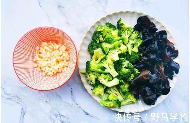 赘肉|它是“清肠第一菜”，坚持每天吃一盘，刮油甩赘肉，一周瘦5斤