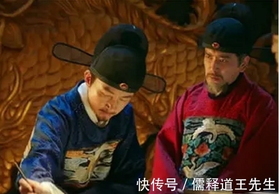 专家们@明代文官棺椁葬在山洞,身上多处致命伤,袖中纸条揭开身份