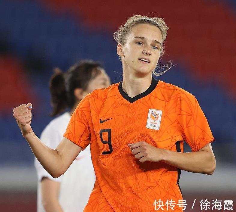 水庆霞|2-1险胜!中国女足小将闪耀法国,首秀上演神助攻,7分钟逆转对手