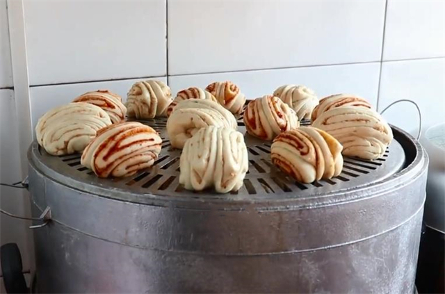 辣椒面|教你在家轻松蒸花卷馍,原来做法那么简单,看一遍就能学会