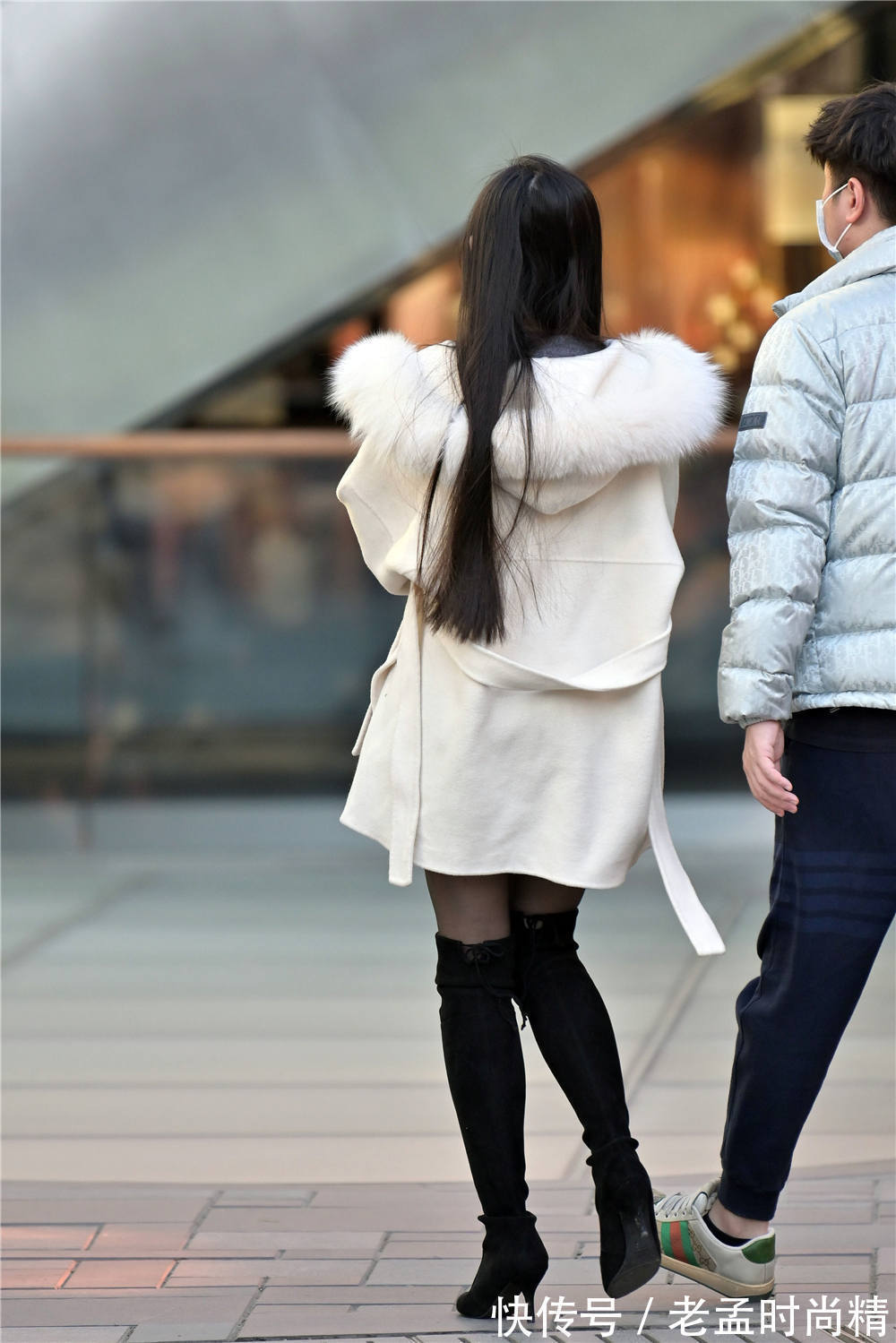 穿搭 冬季选择长靴来搭配,要选择什么款式?感觉是很重要的