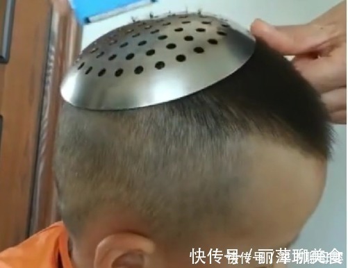 孩子|爸爸给孩子理发,儿子的眼神火了!儿子:难道我不要面子吗?